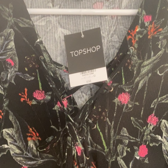 TOPSHOP Dress - Picture 2 of 5